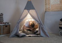 The dilemma of parents raising their children under pressure raising children