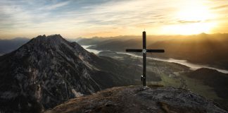 Life under the cross and death at the stake Life under the cross and death at the stake