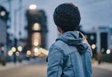 From martyr to student, or how to be a superficial viewer From martyr to student, or how to be a superficial viewer