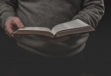 (Un)Interesting sermons and the forgotten art of listening to the Word (Un)Interesting sermons and the forgotten art of listening to the Word