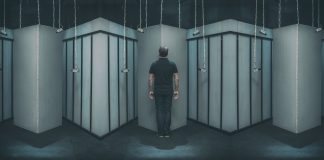 Dusty mirrors in a cynical world Dusty mirrors in a cynical world